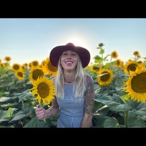 Special Sale to celebrate Posh Ambassador Status!